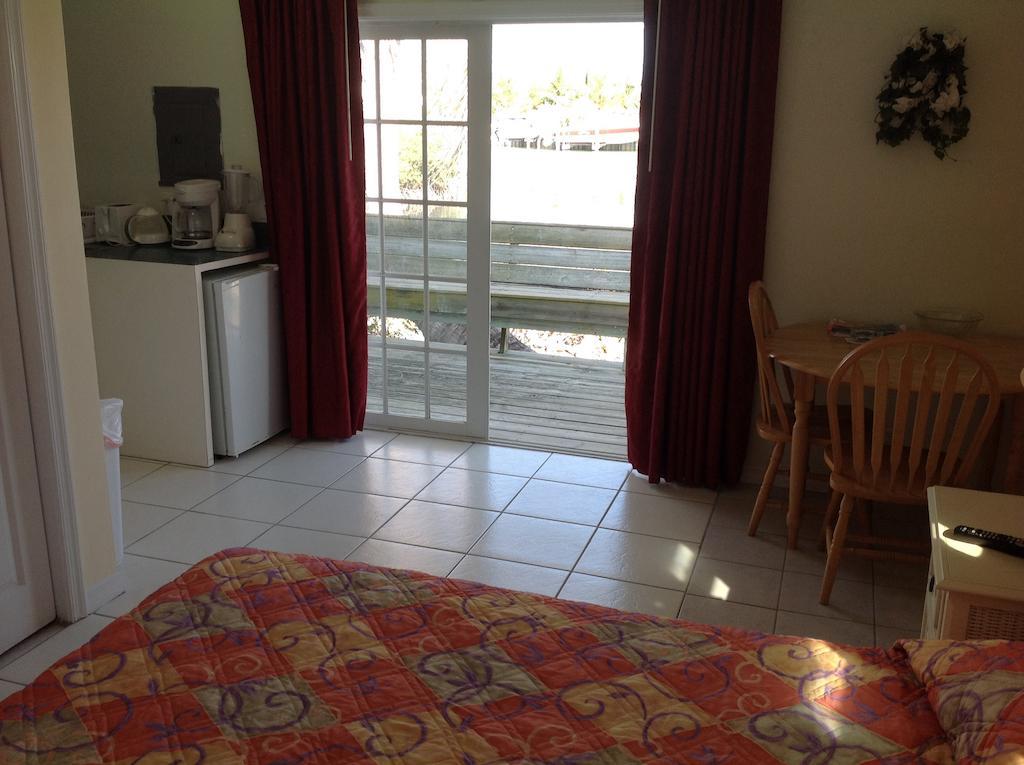 Pelican Beach Villas Marsh Harbour Bagian luar foto